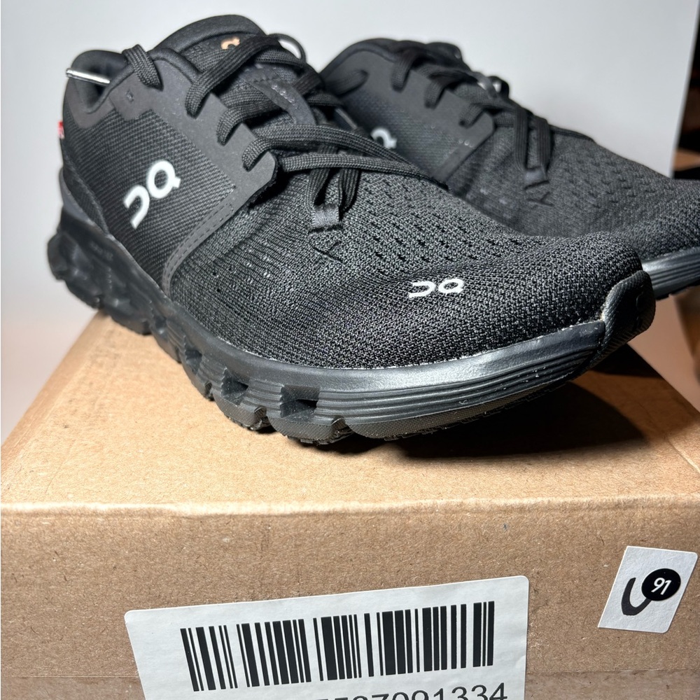 On Cloud X Women's Size 9.5. New in box. Black on Black - Picture 10 of 12